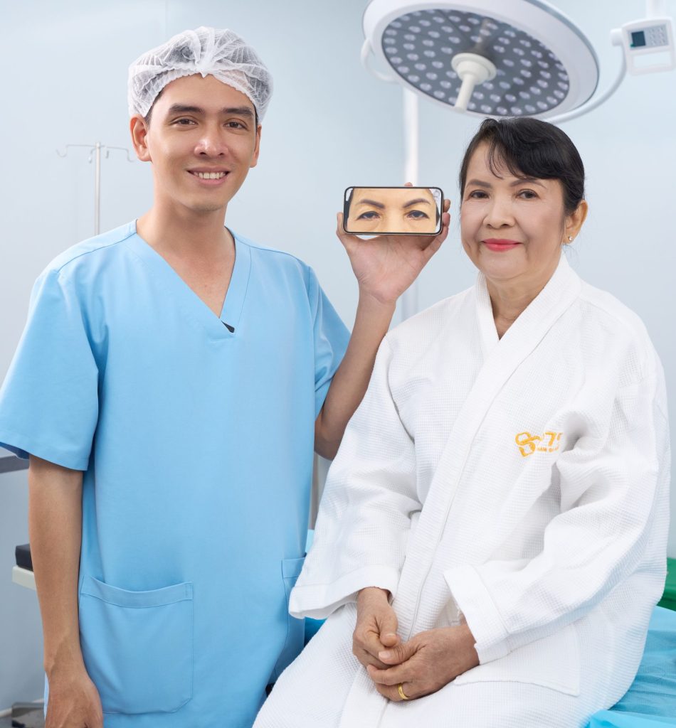 Nâng cung mà (treo cung mày) là gì?